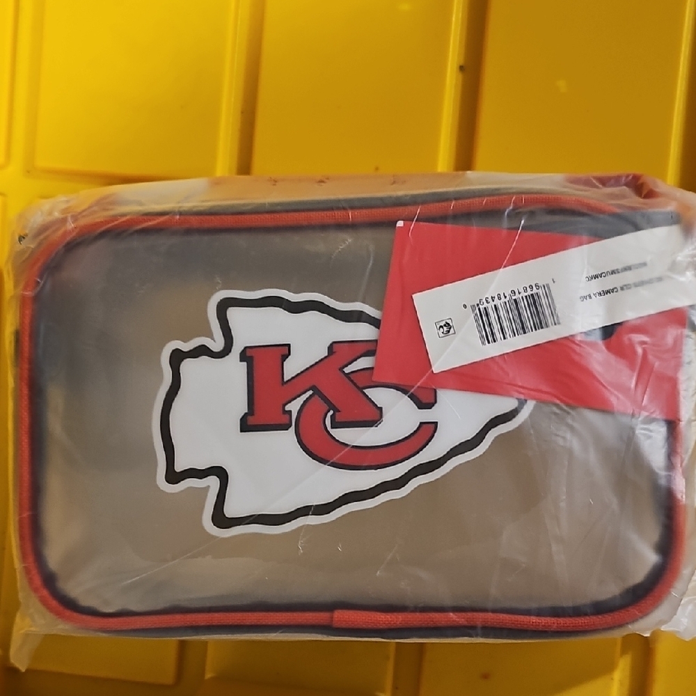 Kansas City Chiefs Logo Camera Crossbody